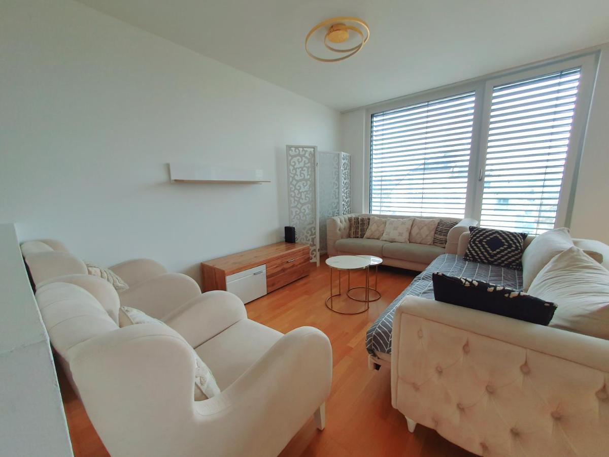 Near Lake Two Bedroom Duplex Apartment Wien Exteriör bild